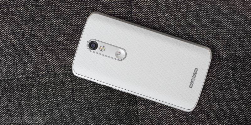 Illustration for article titled Droid Turbo 2 Review:Â Definitely Shatterproof, But Also an Eyesore